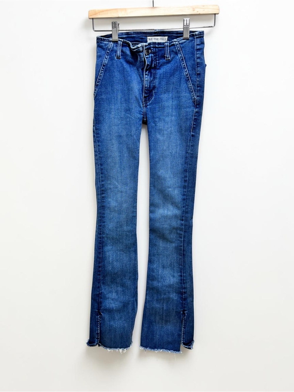Free People We The Free Level Up Slit Slim Flare Jeans Size 24 - Picture 8 of 10